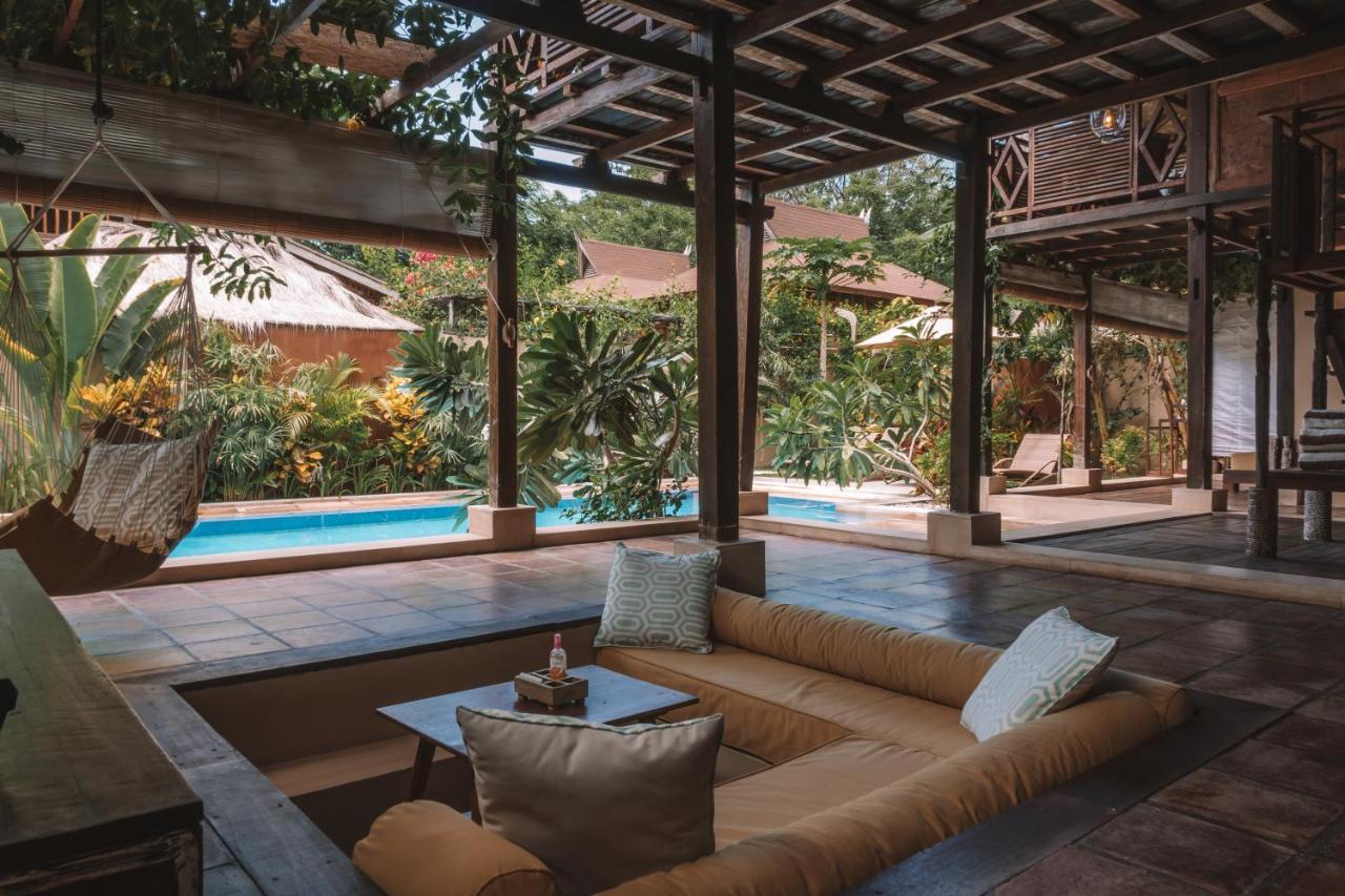 Apalagi Villas Гили-Эйр Экстерьер фото